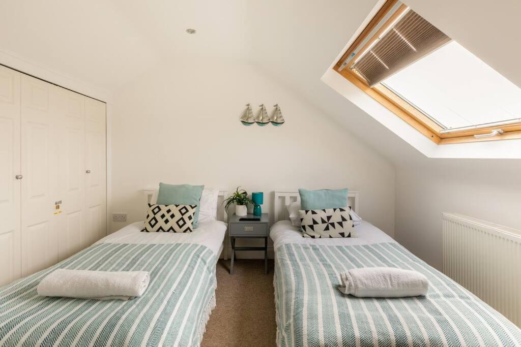 Eighteen 4 Parking Spaces Holiday home Whitstable